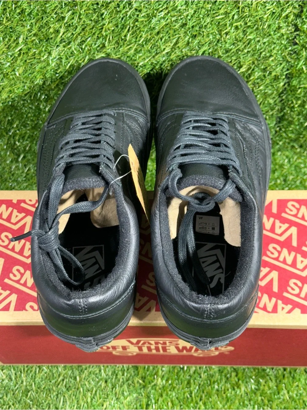 Vans Old Skool MTE Black Leather, Men’s 7/ Women’s 8.5 , VN000ZDKGZH